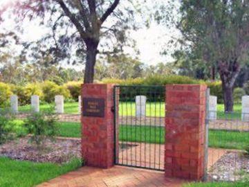 Parkes War Cemetery on Sysoon