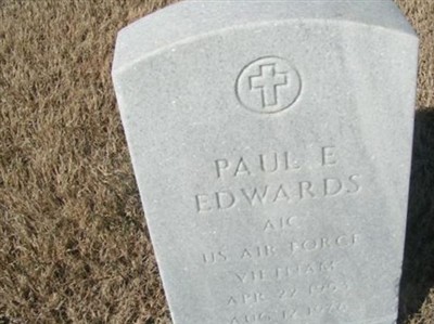 Paul E Edwards on Sysoon