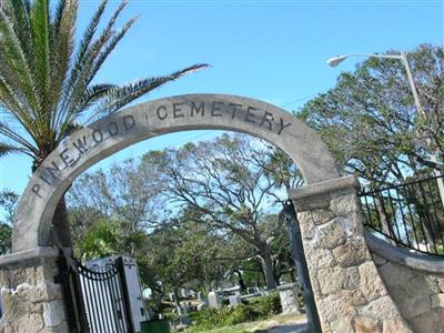 Pinewood Cemetery on Sysoon