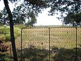 Pleasant Valley Cemetery on Sysoon