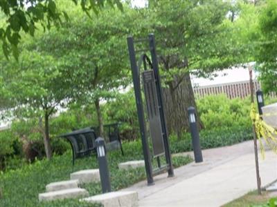 Plymouth Memorial Garden Cemetery (Des Moines) on Sysoon