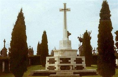 Pont-Sur-Sambre Communal Cemetery on Sysoon