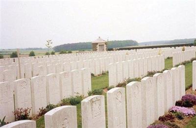 Premont British Cemetery on Sysoon
