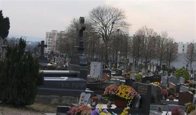 Reims Sud Cemetery on Sysoon