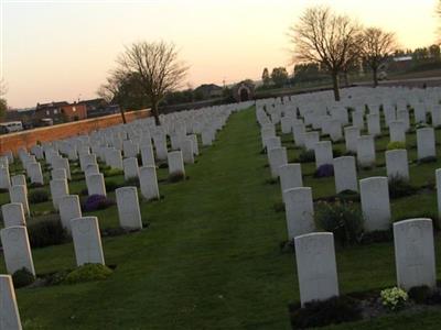 Reninghelst New Military Cemetery on Sysoon