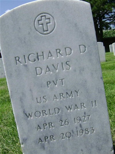 Richard D Davis on Sysoon