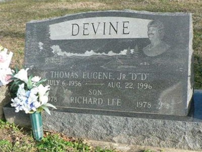 Richard Lee Devine on Sysoon