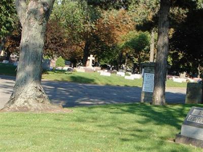 Riverdale Cemetery on Sysoon