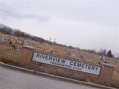 Riverview Cemetery on Sysoon