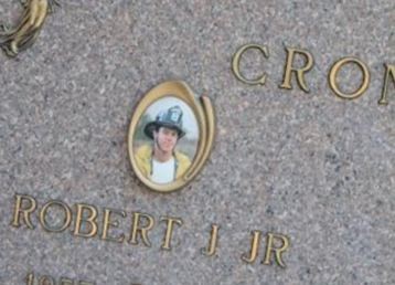 Robert J. "Bob" Cronin, Jr on Sysoon