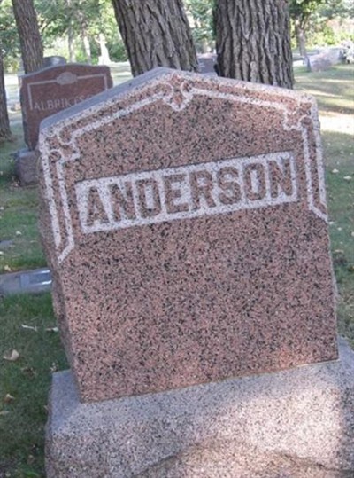 Robert E. Anderson on Sysoon
