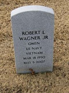 Robert L. Wagner, Jr on Sysoon