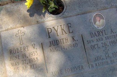 Robert V Pyke on Sysoon