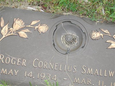 Roger Cornelius Smallwood on Sysoon