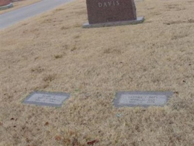 Roger D. Davis on Sysoon