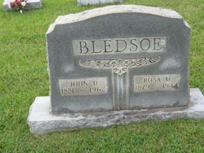 Rosa M Bledsoe on Sysoon