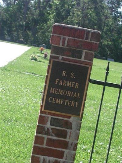 R.S. Farmer Memorial Cemetery on Sysoon