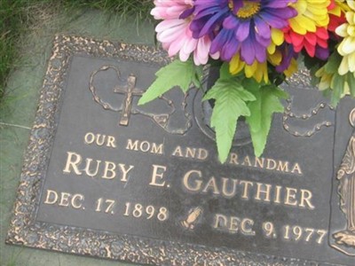 Ruby E. Gauthier on Sysoon