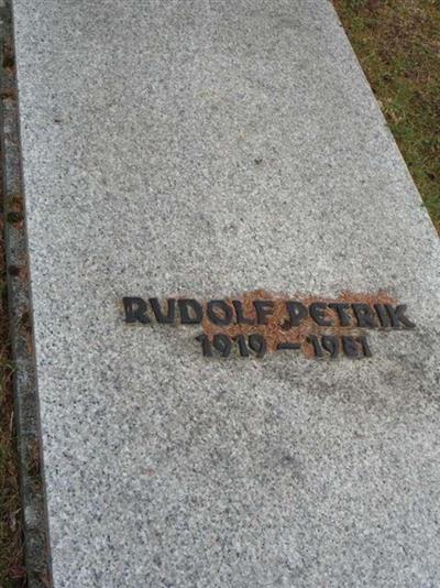 Rudolf Petrik on Sysoon