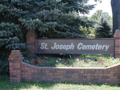 Saint Joseph Cemetery (New Section) on Sysoon