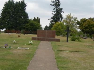 Saint Lukes Cemetery on Sysoon