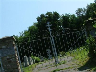 Three Saints Russian Orthodox Cemetery on Sysoon