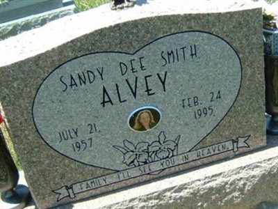 Sandy Dee Smith Alvey on Sysoon