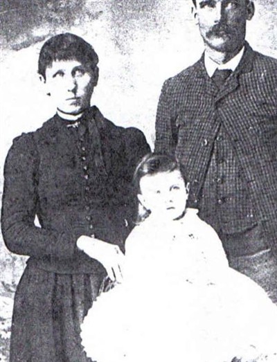Sarah Arabelle Barker Davis on Sysoon