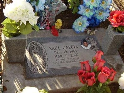 Saul Garcia on Sysoon