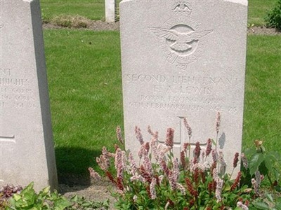 Second Lieutenant Francis Alexander Lewis on Sysoon