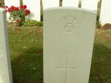 Second Lieutenant G F Hall on Sysoon
