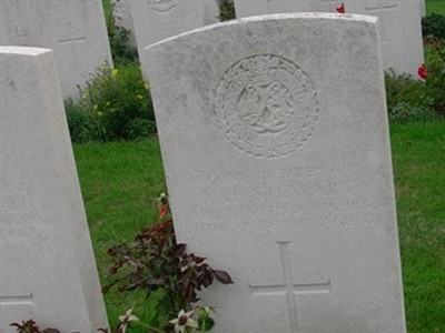Second Lieutenant Duncan Hinshelwood Stewart on Sysoon