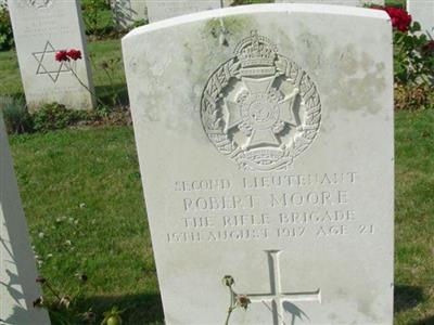 Second Lieutenant Robert Moore on Sysoon