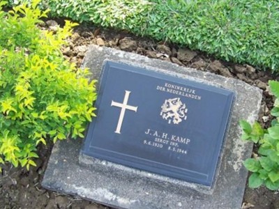 Sergt. Inf. Jacobus Antonius Hendrikus Kamp on Sysoon