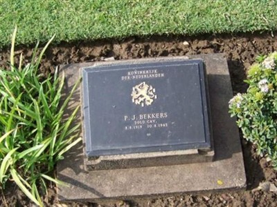 Sergt. Inf. Pieter Jacobus Bekkers on Sysoon