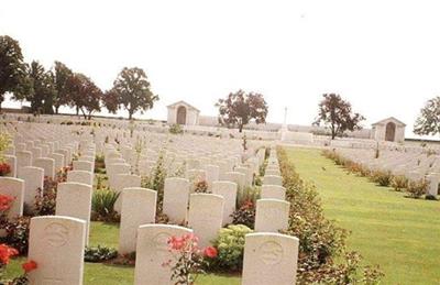 Serre Road Cemetery No. 2 on Sysoon