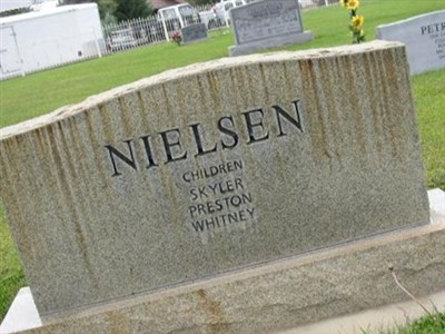Sherry Lynn Petroff Frost Nielsen on Sysoon