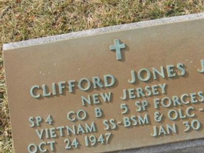 Spec Clifford Jones, Jr on Sysoon