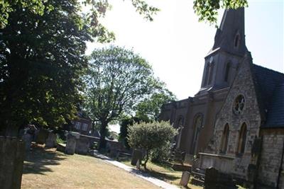 St Leonard Churchyard on Sysoon