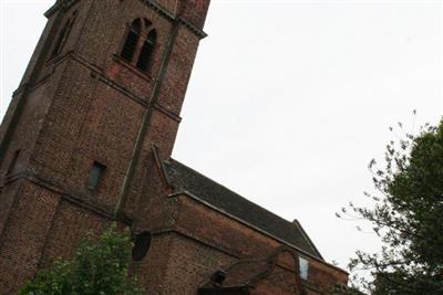 St Luke Churchyard on Sysoon