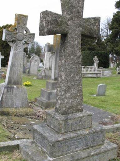 St Peter Churchyard on Sysoon