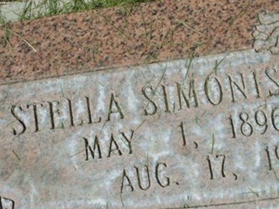 Stella May Derrick Simonis on Sysoon