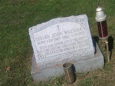Steven John Wozniak on Sysoon