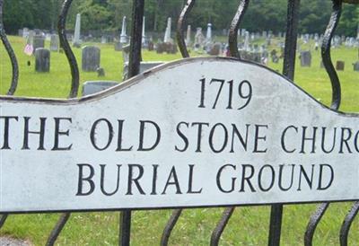 Old Stone Church Burial Ground on Sysoon