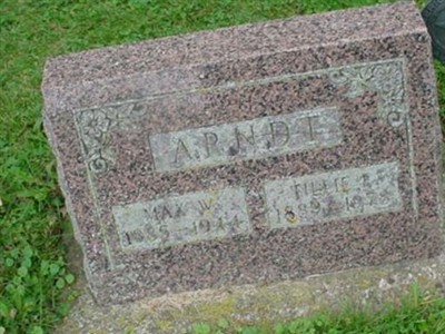 Tillie Arndt on Sysoon