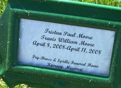 Travis William Moore on Sysoon