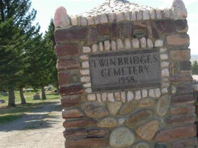 Twin Bridges Cemetery on Sysoon