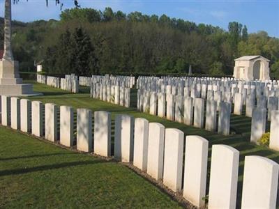 Vailly British (CWGC) Cemetery on Sysoon