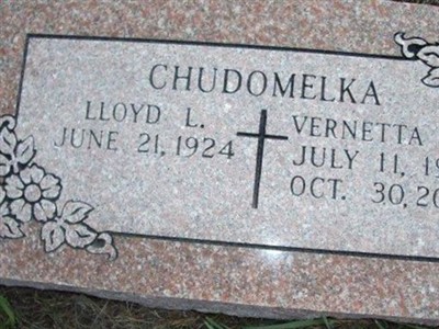 Vernetta J. Chudomelka on Sysoon