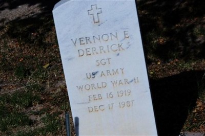 Vernon E Derrick on Sysoon
